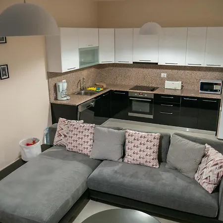 Modern Between Sea And Mountain Apartment Tragjas