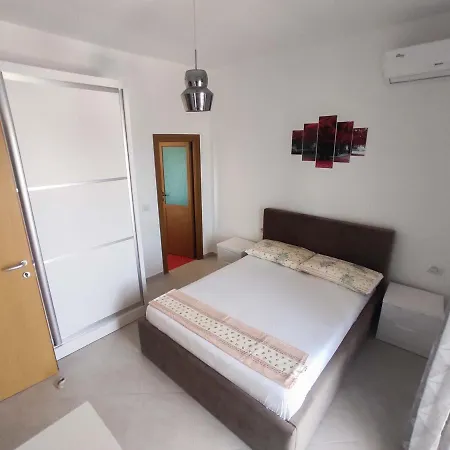 Modern Between Sea And Mountain Apartment Tragjas
