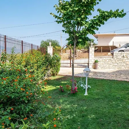 Modern Between Sea And Mountain Апартаменты