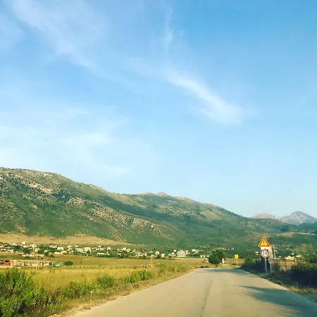 Modern Between Sea And Mountain Appartamento *